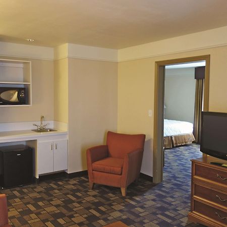 La Quinta By Wyndham Seguin Hotel Luaran gambar